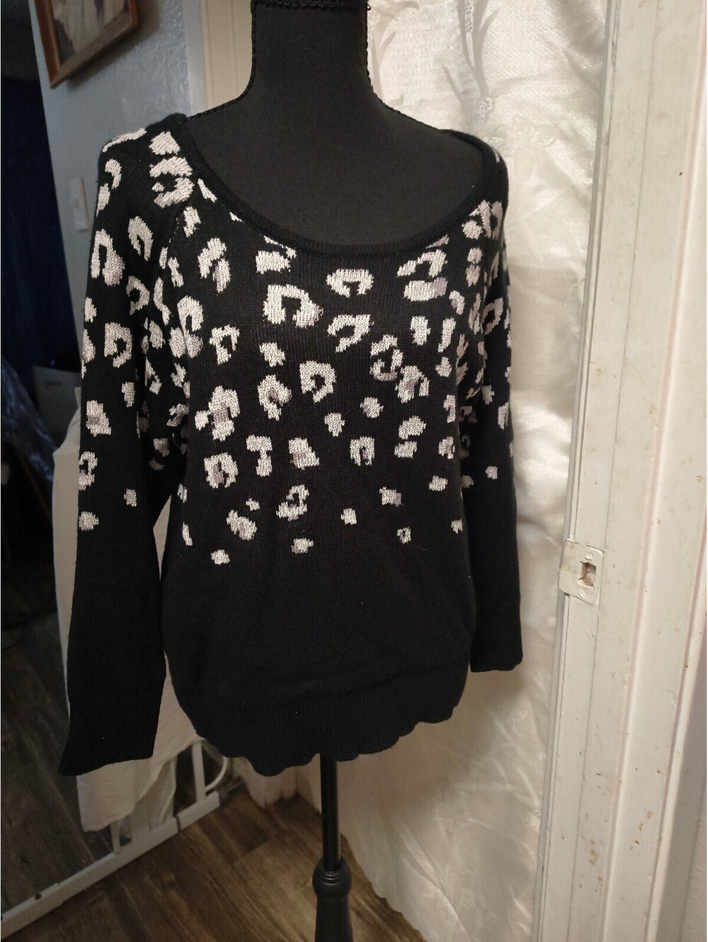 #NWT #Attention Black and White Leopard Print Sweater Size Small
